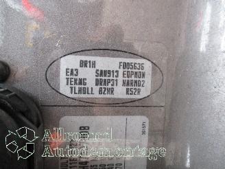 Renault Clio Clio III (BR/CR) Hatchback 1.5 dCi FAP (K9K-770(K9K-67)) [65kW]  (08-2=
010/12-2014) picture 11