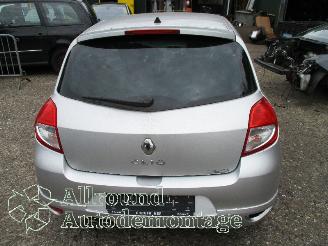 Renault Clio Clio III (BR/CR) Hatchback 1.6 16V GT (K4M-862) [94kW]  (06-2009/12-20=
14) picture 6