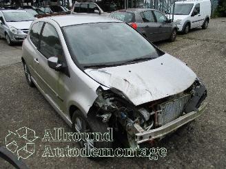 Renault Clio Clio III (BR/CR) Hatchback 1.6 16V GT (K4M-862) [94kW]  (06-2009/12-20=
14) picture 2