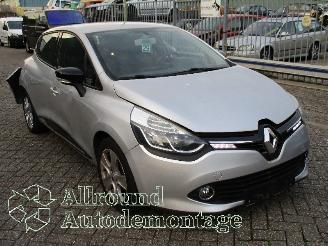 Renault Clio Clio IV (5R) Hatchback 5-drs 0.9 Energy TCE 90 12V (H4B-400(H4B-A4)) [=
66kW]  (11-2012/08-2021) picture 2