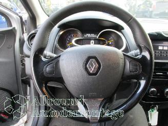 Renault Clio Clio IV (5R) Hatchback 5-drs 0.9 Energy TCE 90 12V (H4B-400(H4B-A4)) [=
66kW]  (11-2012/08-2021) picture 11