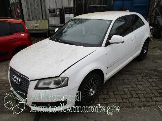 Coche siniestrado Audi A3 A3 Sportback (8PA) Hatchback 5-drs 2.0 TDI 16V (CBAB) [103kW]  (09-200=
4/03-2013) 2008
