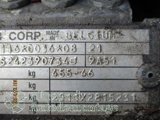 Volvo S-60 S60 I (RS/HV) Sedan 2.4 20V 140 (B5244S2) [103kW]  (07-2000/04-2010) picture 9