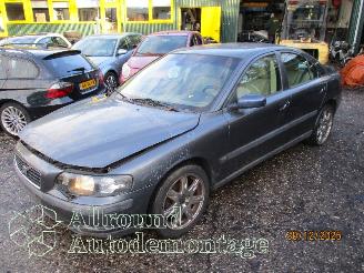 disassembly passenger cars Volvo S-60 S60 I (RS/HV) Sedan 2.4 20V 140 (B5244S2) [103kW]  (07-2000/04-2010) 2004