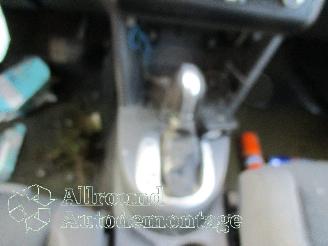 Volkswagen Touran Touran (1T3) MPV 2.0 TDI 16V 140 (CFHC) [103kW]  (05-2010/05-2015) picture 10