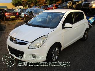 Sloopauto Hyundai I-20 i20 Hatchback 1.2i 16V (G4LA) [57kW]  (09-2008/12-2012) 2011