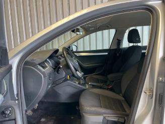 Skoda Octavia Combi Ambition Navigation picture 12