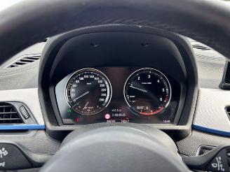 BMW X1 sDrive 18 d M Sport LED / Navigation picture 14