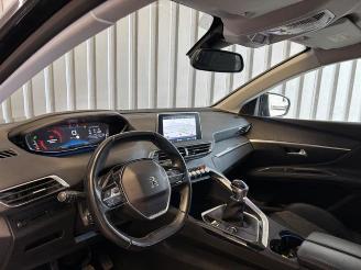 Peugeot 5008 Allure 7-Sitzer / R-Kamera / Navi picture 10