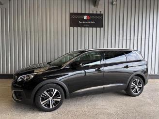 ojeté vozy osobní automobily Peugeot 5008 Allure 7-Sitzer / R-Kamera / Navi 2019/6