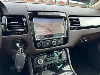 Volkswagen Touareg V6 3.0 TDI Panorama / Leder / Stand-Hz picture 16