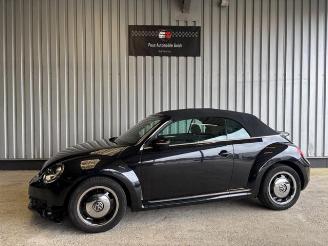 skadebil auto Volkswagen Beetle Cabriolet Design BMT Bi-Xenon / Navi 2015/2