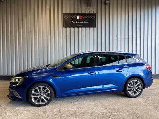Schadeauto Renault Mégane Grandtour Megane IV Grandtour GT-Line Automatic 2016/10