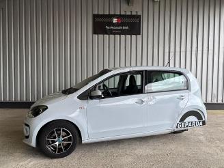 krockskadad bil auto Volkswagen Up! Geparda / Ellenator 2025/4