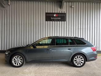 Skoda Superb Combi Ambition DSG / Panorama picture 3