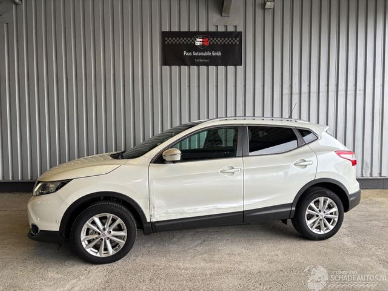 Nissan Qashqai Tekna Panorama / Kamera