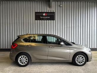 BMW 2-serie 16 d Active Tourer 16 d Advantage picture 6