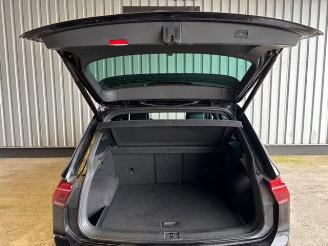 Volkswagen Tiguan R-Line 2.0 TSI 4Motion DSG / Panorama picture 14