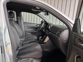 Volkswagen T-Cross 1.0 TSI R-Line DSG / AHK picture 11