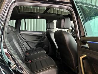 Volkswagen Tiguan R-Line eHybrid Panorama / Voll Leder picture 13