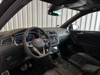 Volkswagen Tiguan R-Line eHybrid Panorama / Voll Leder picture 11