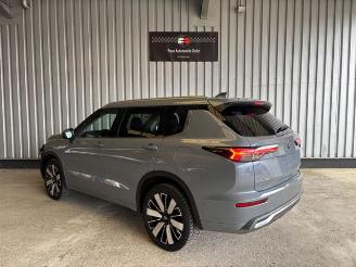 Mitsubishi Outlander 2.4 PHEV 4WD Top Panorama / VOLL picture 3