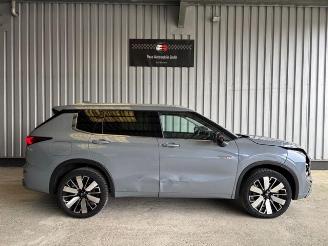 Mitsubishi Outlander 2.4 PHEV 4WD Top Panorama / VOLL picture 5