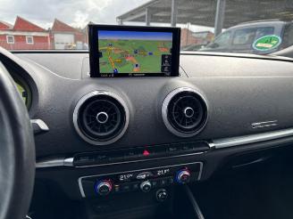 Audi A3 Sportback Sport S-Tronic / Cockpit picture 17