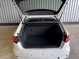 Audi A3 Sportback Sport S-Tronic / Cockpit picture 14