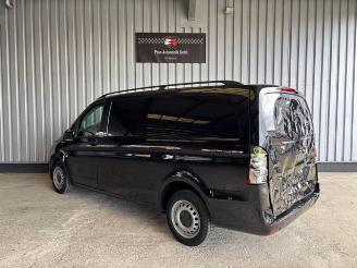 Mercedes Vito Kasten 114 CDI RWD Lang / Automatic picture 4