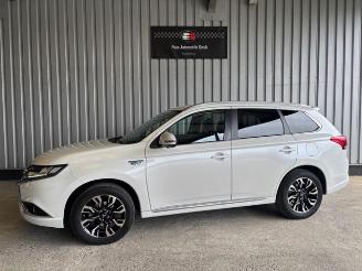 krockskadad bil auto Mitsubishi   2015/12