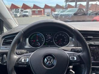 Volkswagen Golf VII Lim. e- picture 16