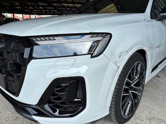 Audi SQ7 4.0 TFSI Quattro Pano / Soft - Close / VOLLL picture 16