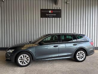 skadebil auto Skoda Octavia Combi Style DSG / LED / R-Kamera 2021/6