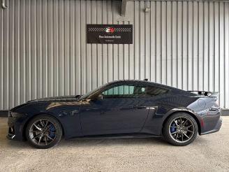 Ford Mustang Fastback 5.0 Ti-VCT V8 334 kW Dark Horse picture 3
