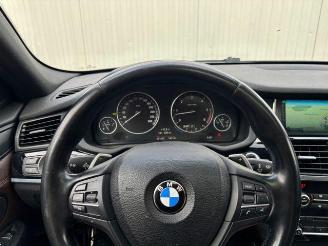 BMW X4 xDrive 30 d M-Paket / Schiebedach picture 17