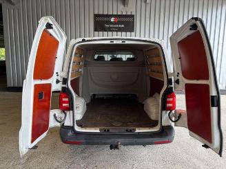 Volkswagen Transporter  picture 17