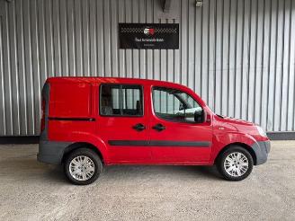 Fiat Doblo 1.3 JTD DPF SX Kombi 5-Sitzer picture 7