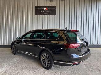 Volkswagen Passat GTE Voll-Leder / LED / R-Kamera picture 4