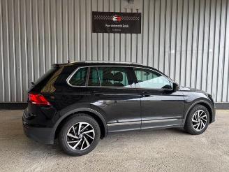 krockskadad bil auto Volkswagen Tiguan Join 2.0 TDI Navigation / AHK 2019/1