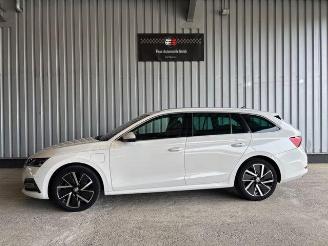 begagnad bil auto Skoda Octavia Combi First Edition iV Hybrid / LED 2020/10