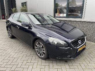  Volvo V-40 2.0 D2 Summum Business 2015/8