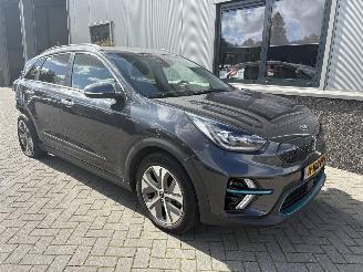 Unfallwagen Kia e-Niro ExecutiveLine 64kWh 2020/3
