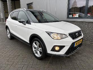 skadebil auto Seat Arona 1.0TSI 85kw Excellence Business Intense FR 2018/5