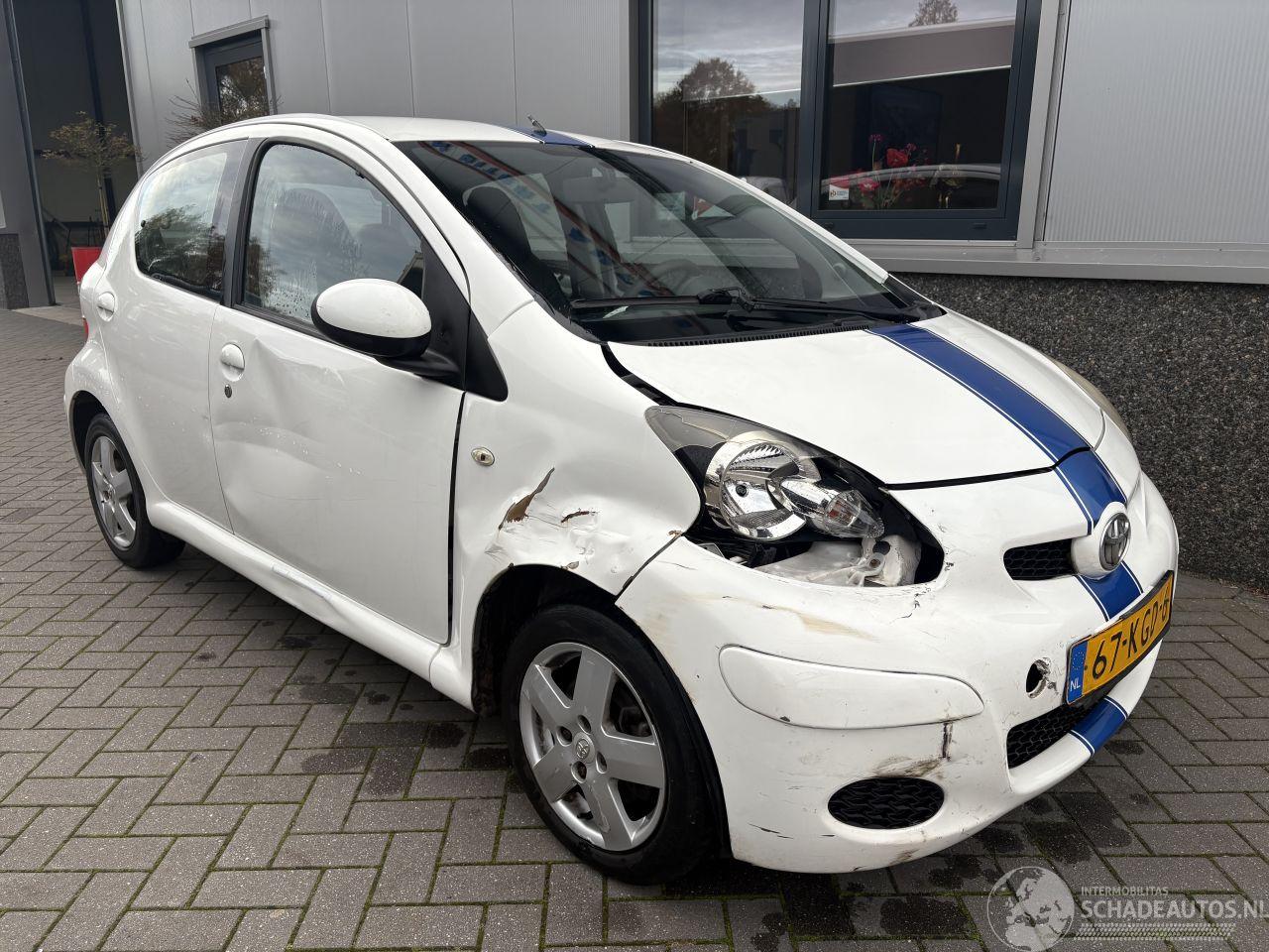 Toyota Aygo 1.0 12V Xcite White