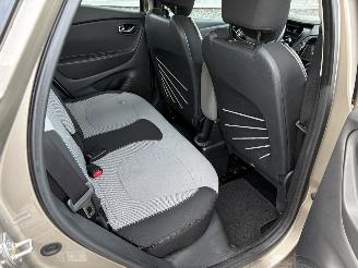 Renault Captur 0.9 TCe Dynamique picture 19