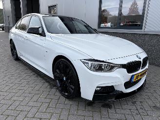 skadebil auto BMW 3-serie 318i M-Sport 2016/2