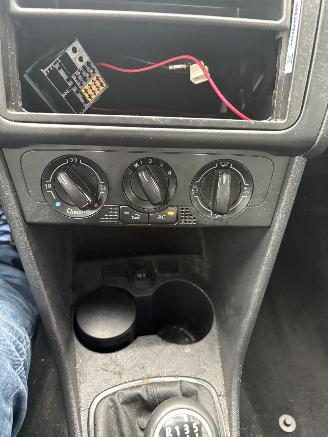 Volkswagen Polo 1.2 5drs picture 19