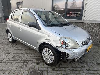 Unfallwagen Toyota Yaris 1.3 16V VVT-i Sol Automaat 2000/9