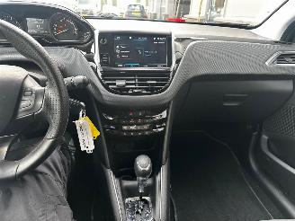 Peugeot 208 1.2 PureTech GT-Line Automaat picture 31